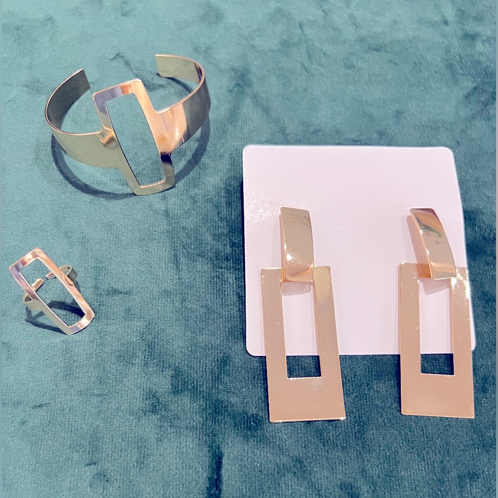 Rectangle Jewelry set in Gold tone - New